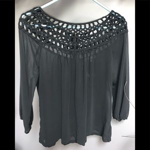 Umgee USA Women's Size M Black 3/4‎ Sleeve Sheer Blouse Cut Out Neckline
